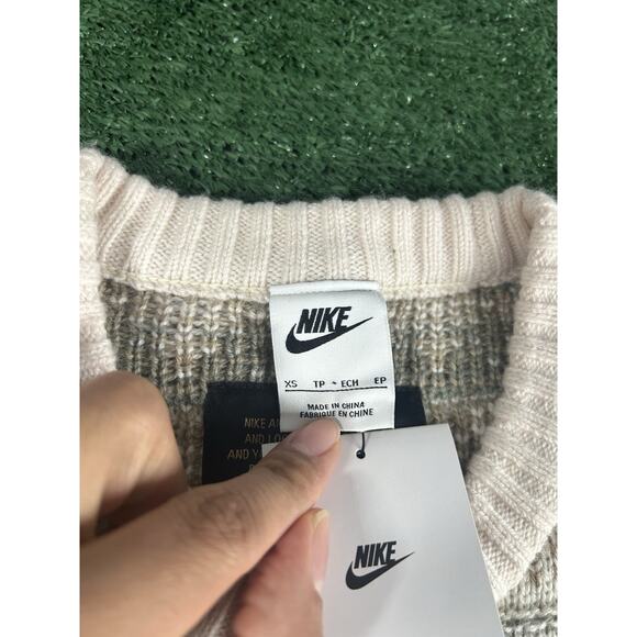 NIKE CABLE KNIT CREWNECK SWEATER MEN’S XS BEIGE LOOSE FIT - Picture 4 of 13